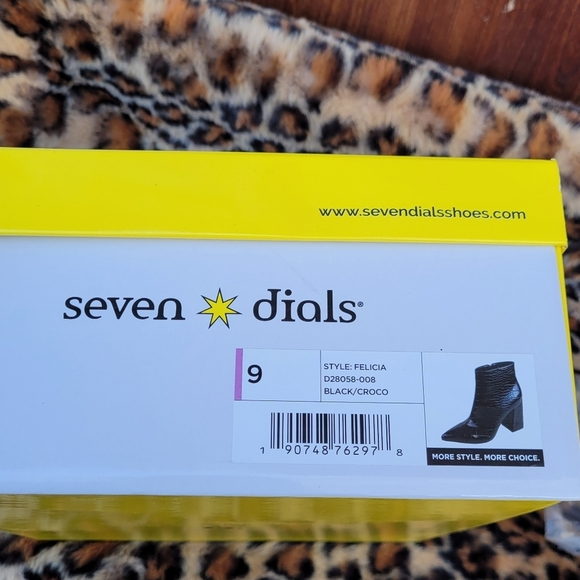 New Felicia Block Heel Croco Booties Boots Sz 9 - Picture 10 of 13